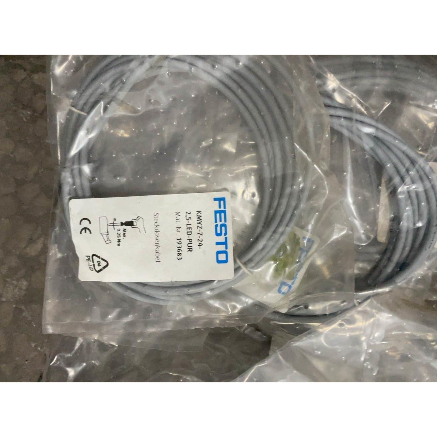 【释迦】K全新费斯托FESTO磁性开关KMYZ-7-24-2.5-L