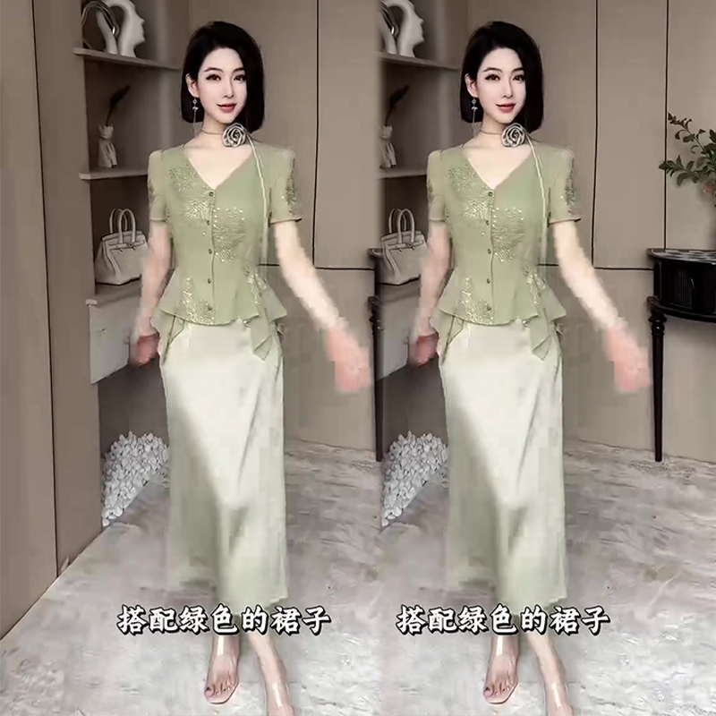 气质高档显瘦短袖半身裙套装