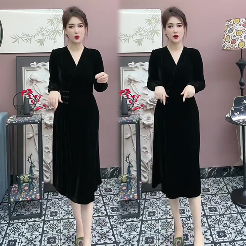 气质优雅高档丝绒连衣裙