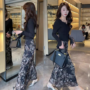 欧货爆款时尚高级感套装女春季修身显瘦长袖打底衫碎花半裙两件套