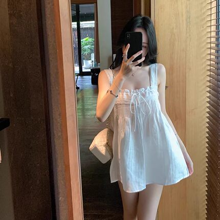 纯欲风白色初恋感绑带上衣女夏季法式蕾丝设计感减龄显瘦吊带背心