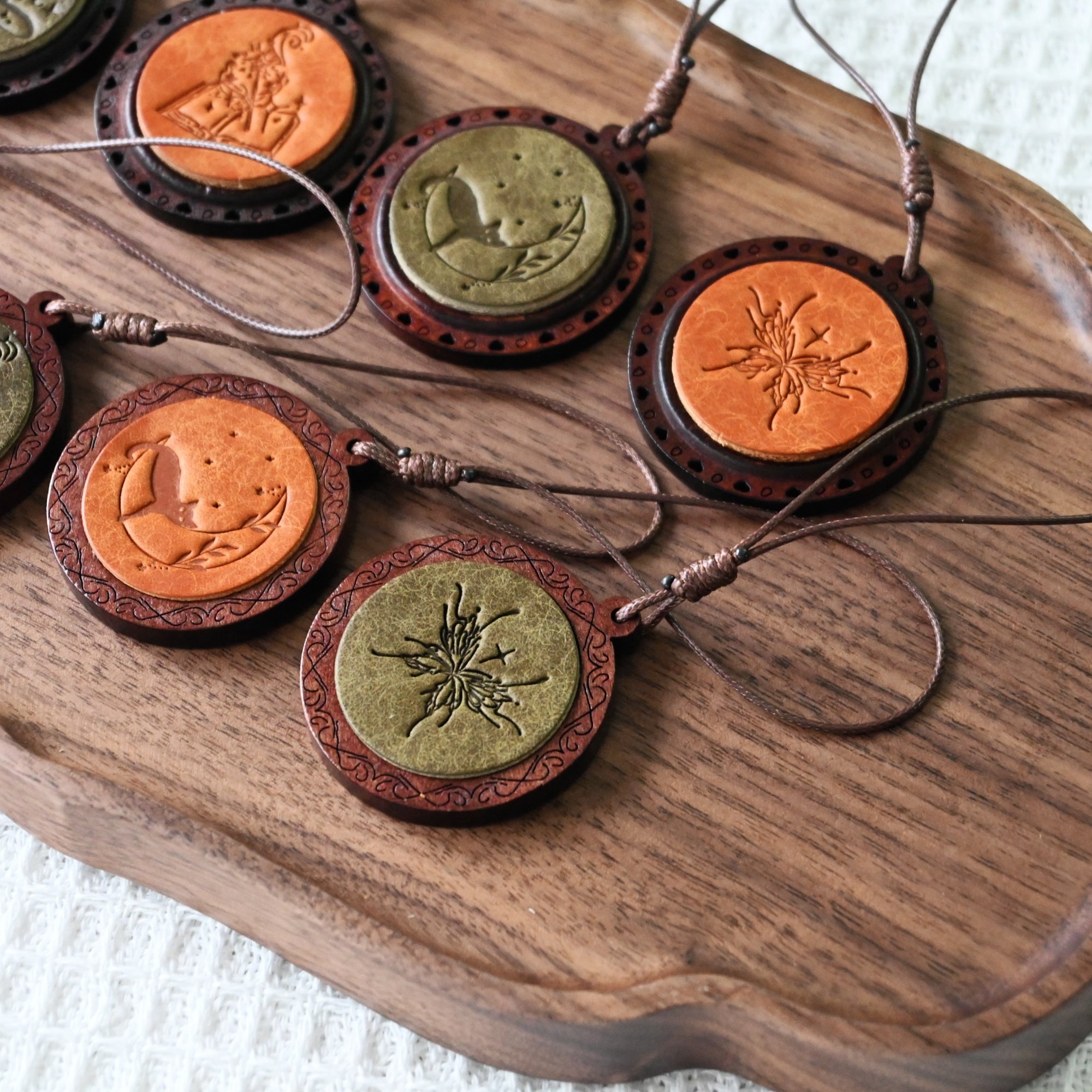 真皮木质手工挂件手账本配件真皮挂坠手机包包钥匙扣挂绳吊饰牛皮