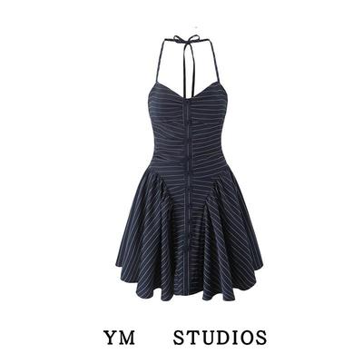 辣妹性感挂脖条纹吊带连衣裙