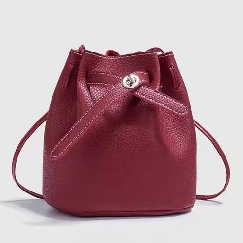 【2026】复古潮流水桶包包D03包