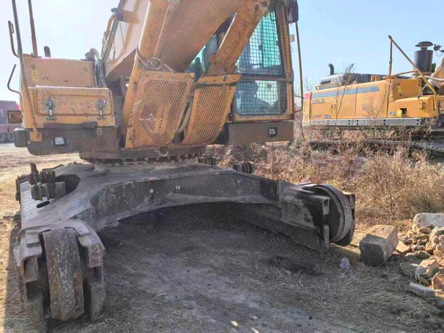 3月8日新乡山东临工牌挖掘机一台（型号为：E6600FB、发动机号为：VLGE646FCM0602261）网络拍卖公告