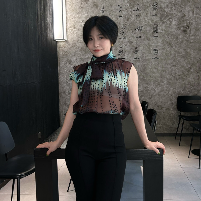 2025年夏季设计师款真丝衬衫桑蚕丝半透女人味上衣百搭长飘带