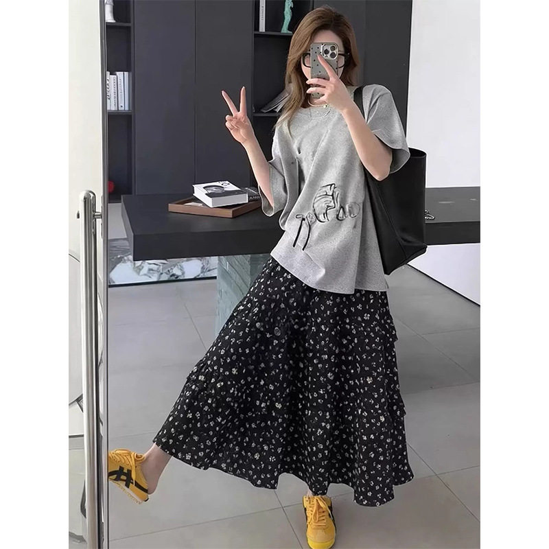 大码黑色a字碎花半裙女300斤新款春夏梨型身材高腰显瘦休闲半身裙