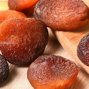 新疆特产小白杏脯杏干黑杏铺杏肉土耳其软糯香甜无核办公室零食