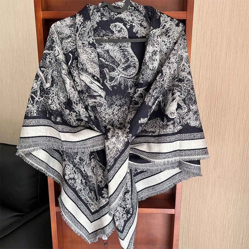 2025秋冬保暖毛须丝毛斗篷披肩