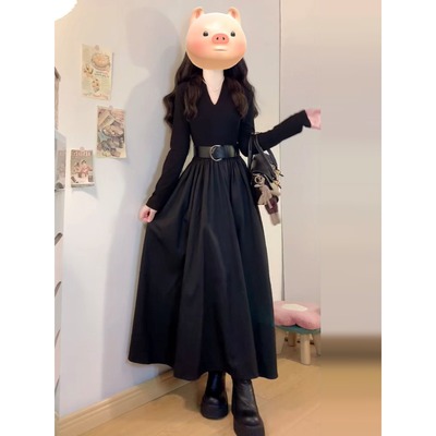 早秋穿搭150矮小个子赫本风法式连衣裙收腰显瘦黑色长袖v领中长裙