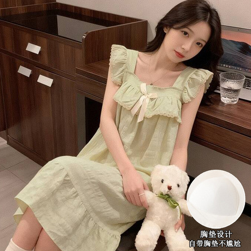 夏季云朵棉可爱风吊带睡裙带胸垫