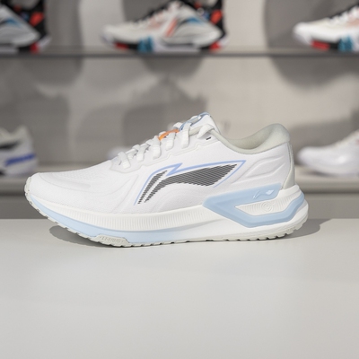 李宁女子跑鞋稳定缓震