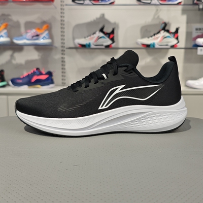 李宁男子竞速跑鞋反光