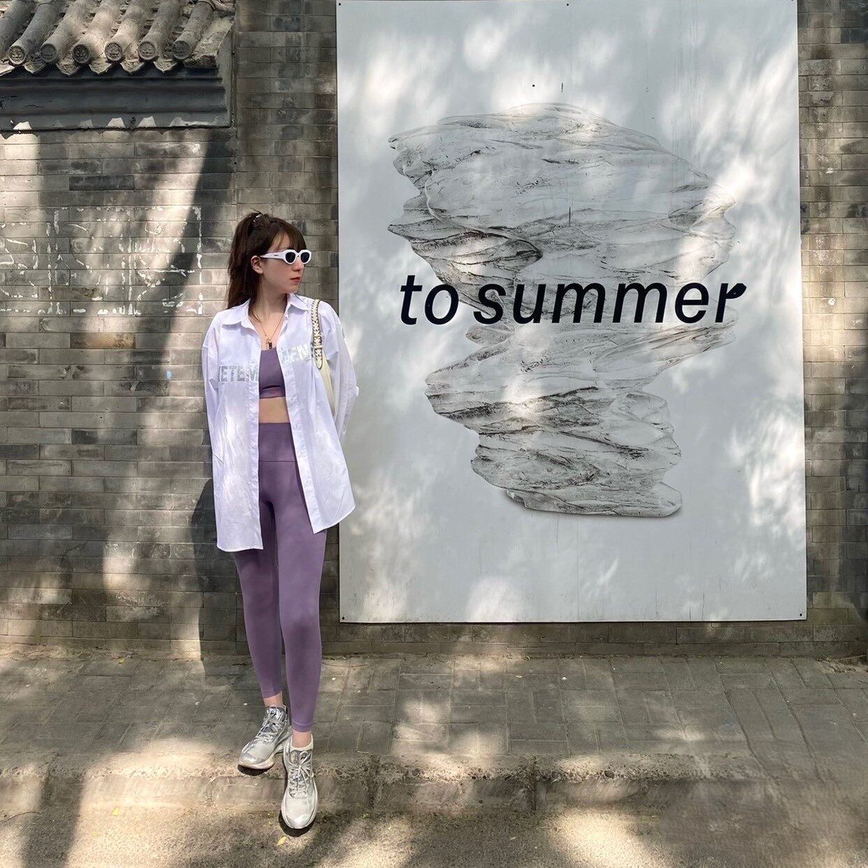 李宁运动生活女子时尚健身瑜伽揉柔裤瑜伽裤翘臀裤健身裤AULS052