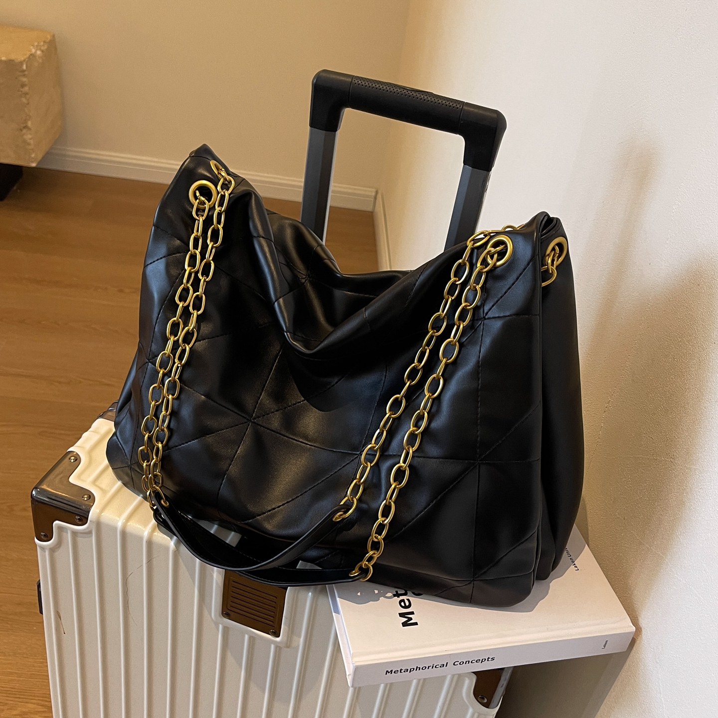 高级质感上班通勤单肩斜挎托特包