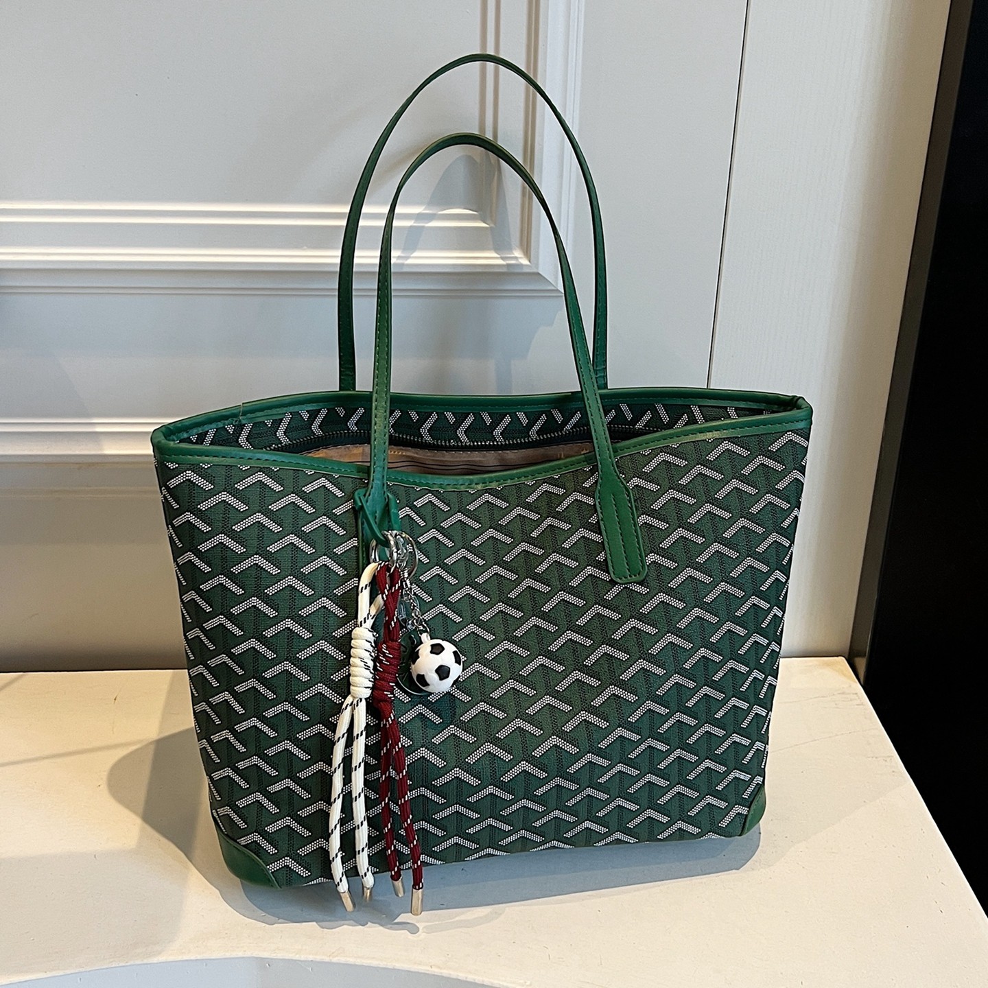 高级感大容量包包女士2025新款上班通勤单肩包超火印花手提托特包,箱包皮具/热销女包/男包,通用款女包,淘宝优惠券,粉丝福利购,淘宝优惠卷