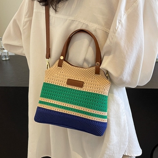 夏季休闲撞色编织斜挎包女2026新款海边度假沙滩草编包外出小拎包