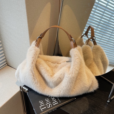 大容量单肩斜挎包简约毛毛托特包