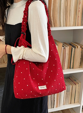 红色波点帆布包女款夏天休闲单肩斜挎包韩系慵懒风通勤百搭托特包