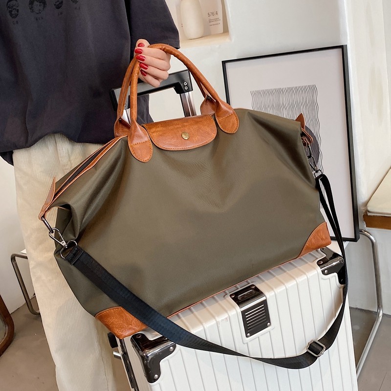 大容量短途旅行袋手提女出差行李包男轻便防水待产收纳运动健身包