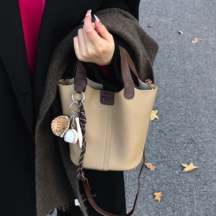 手提菜篮子包包女2025新款秋冬超火小拎包复古百搭通勤斜挎水桶包