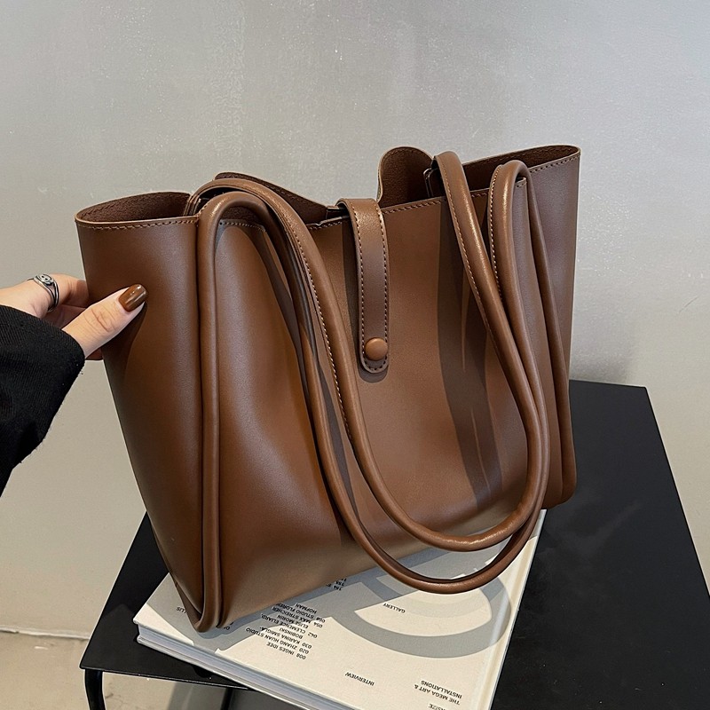 秋冬大容量包包女高级感时尚单肩包质感复古百搭托特包上课通勤包,箱包皮具/热销女包/男包,托特包,淘宝优惠券,粉丝福利购,淘宝优惠卷