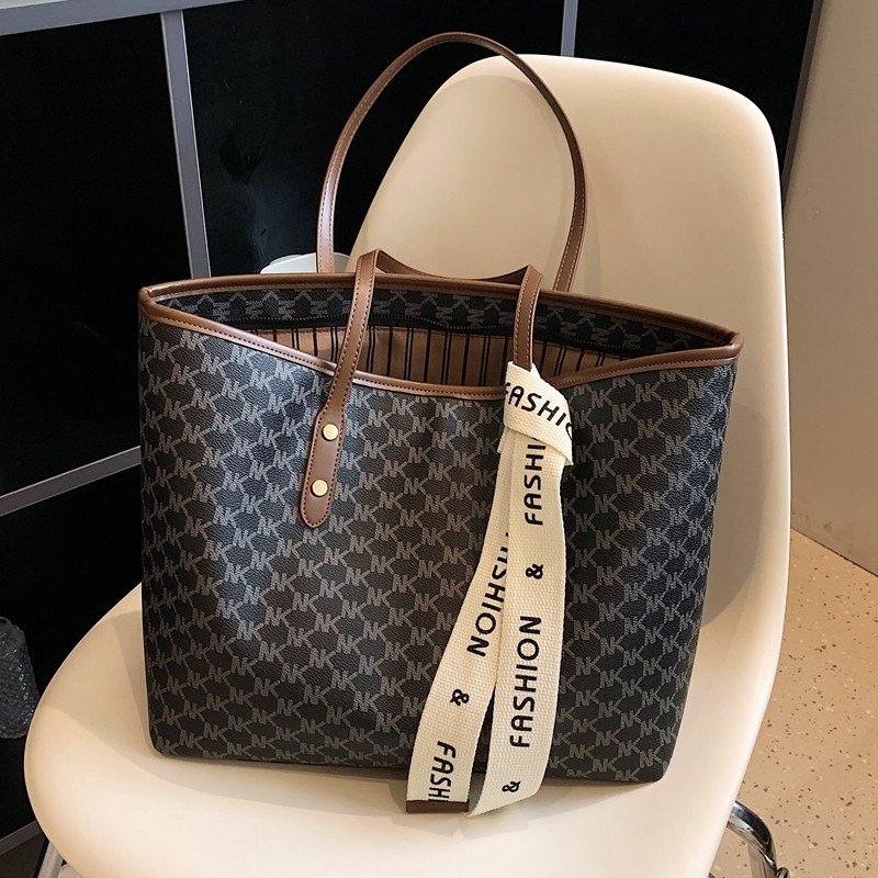 大容量托特包女2025新款潮高级感时尚单肩包百搭上课通勤包购物袋,箱包皮具/热销女包/男包,托特包,淘宝优惠券,粉丝福利购,淘宝优惠卷