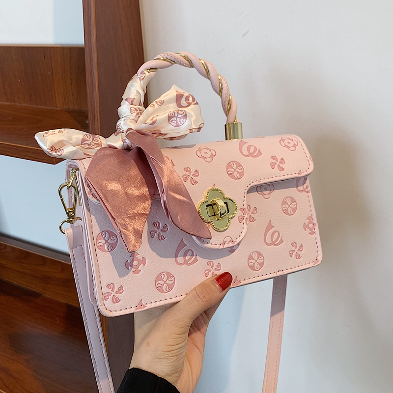 斜挎包压花日韩风中号
