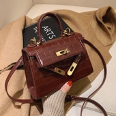 小众质感爆款 潮网红百搭斜挎包高级感洋气铂金包 包包女包2026新款