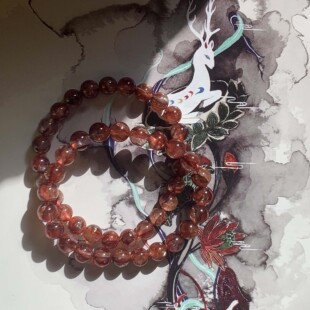 建木信使｜ 天然深红色胶花水晶手串无优化原石原矿 性价比