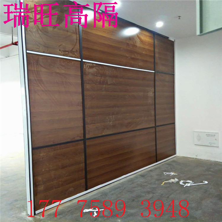 长沙办公室玻璃隔墙写字楼隔间装修板式隔断墙公司自动门84款铝材在类目 商业/办公家具, 办公家具, 屏风隔断, 高隔断/隔墙中 - 来自Buy2taobao.com提供专业的淘宝代购服务