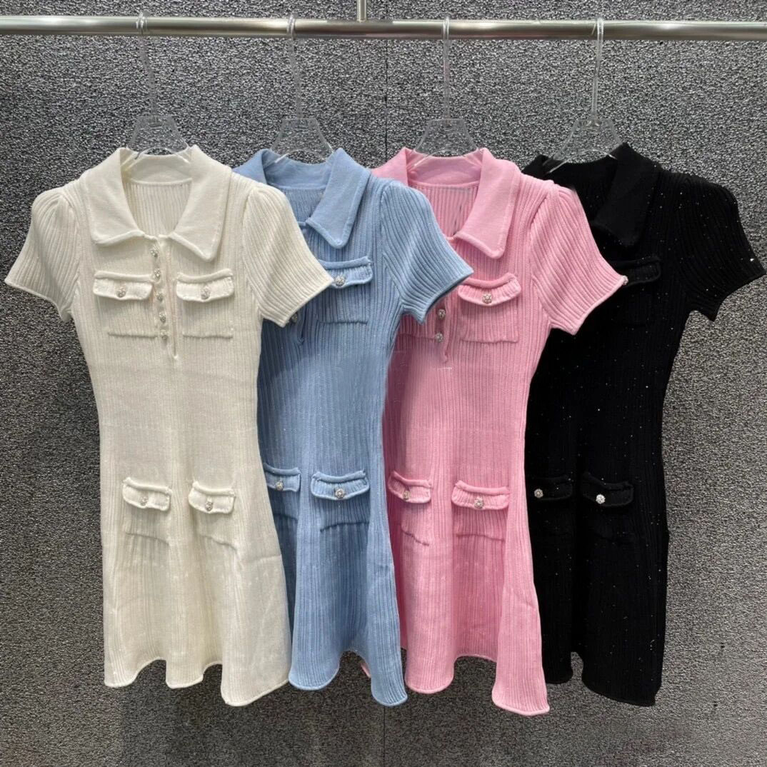 2025夏季新款高级感娃娃领小香风亮片珍珠钻扣针织修身连衣裙短裙