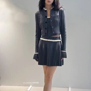 小香风2025秋季新款蕾丝花边领喇叭袖针织开衫+百褶半裙背心套装