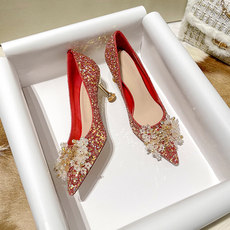 2022年秋新款红色婚鞋新娘秀禾婚纱两穿尖头低跟亮片高跟鞋女3CM