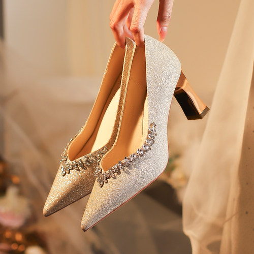 法式闪闪水钻气质小尖头细跟婚鞋