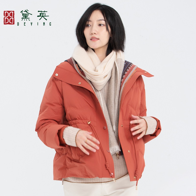 黛英简约民族风绣花连帽