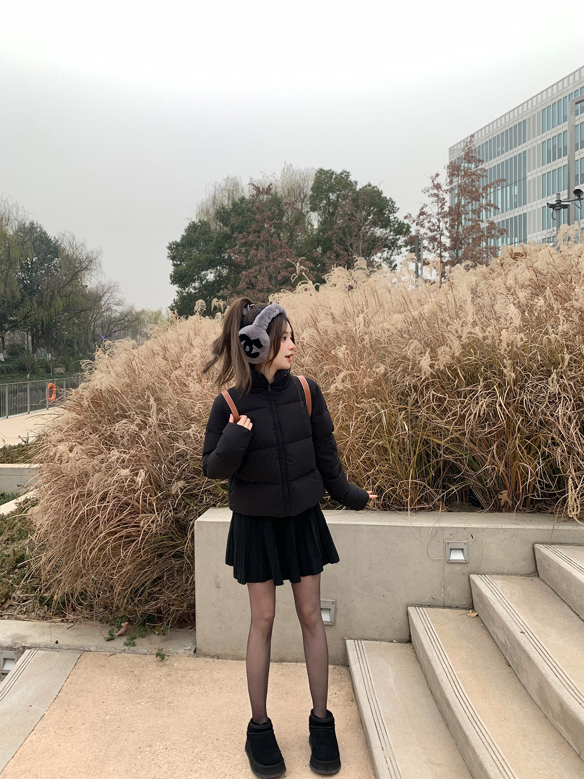 珍珍家无压小暖包90白鸭绒立领短款显瘦羽绒服经典百搭修身厚外套