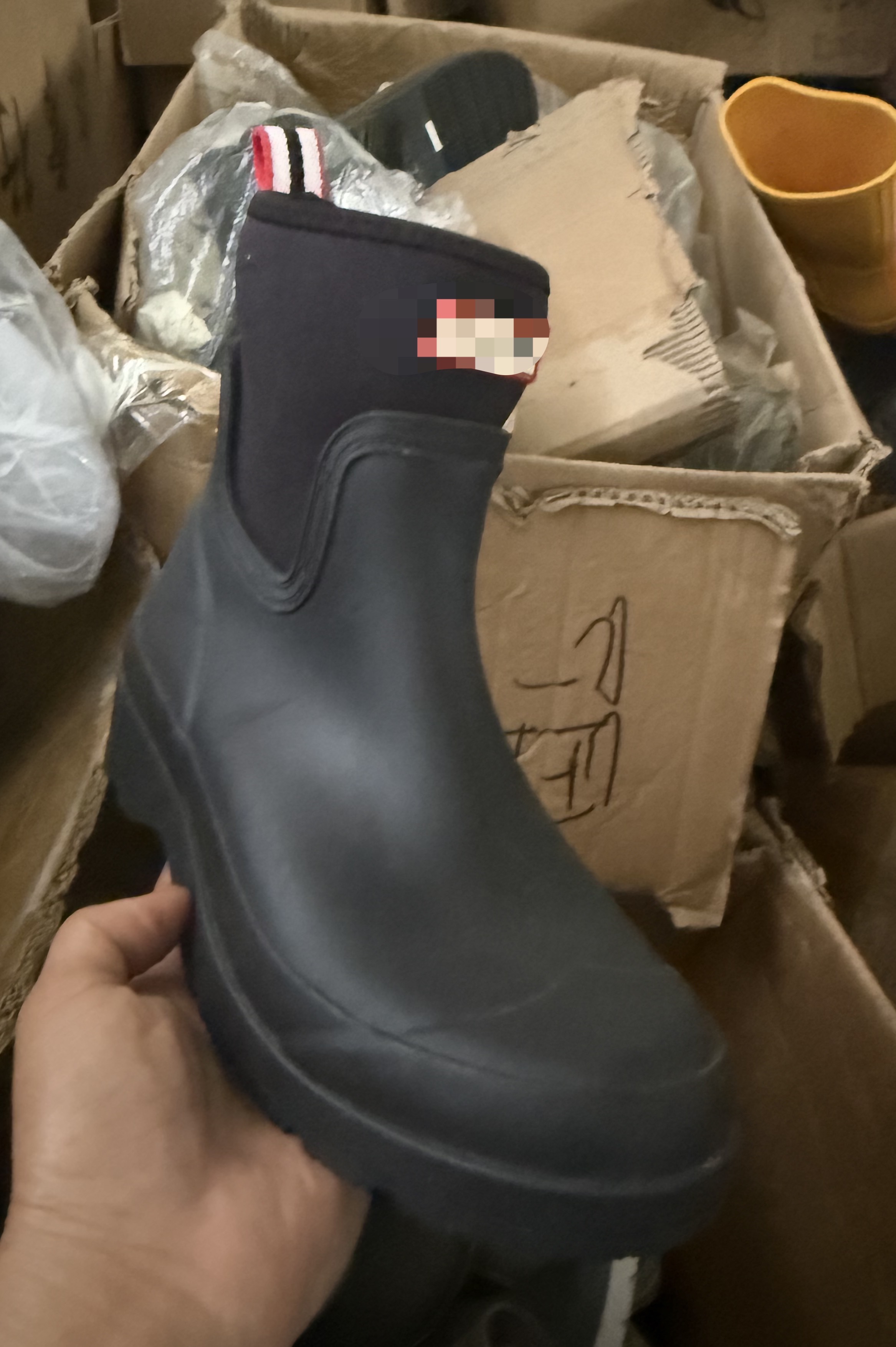 新款原版亨特雨鞋橡胶材质防水防滑防耐磨雨靴女款胶鞋