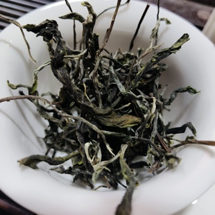 2026年头春云南昔归古树茶大树茶散料散茶可压饼龙珠小方片定制