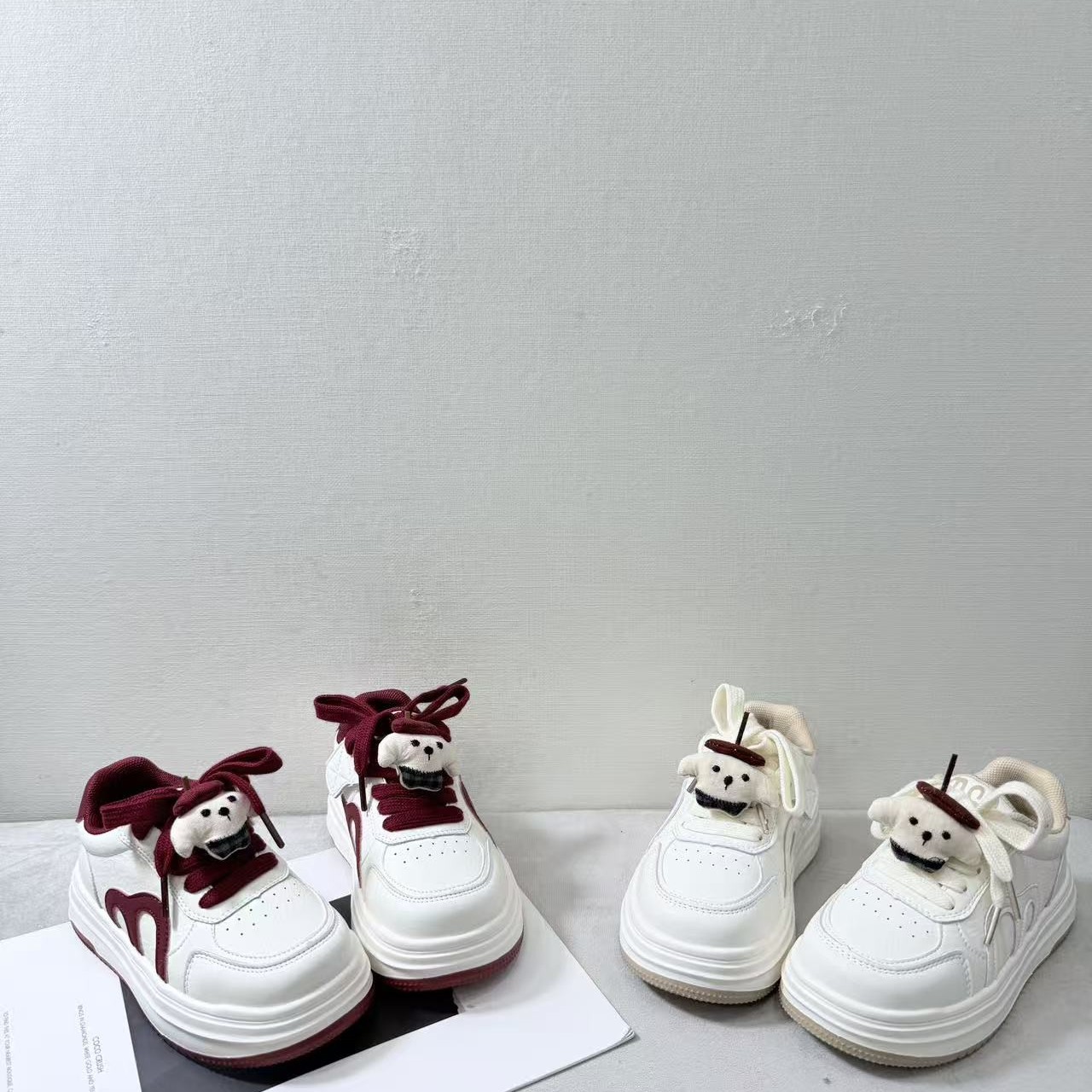 2026春季款男女童真皮软底板鞋