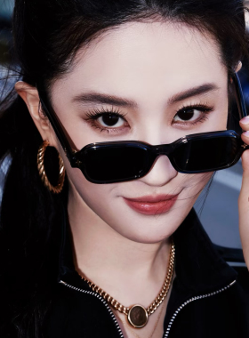 迷上了刘亦菲同款潮流高级小方框黑色墨镜显瘦防紫外线蓝太阳眼镜