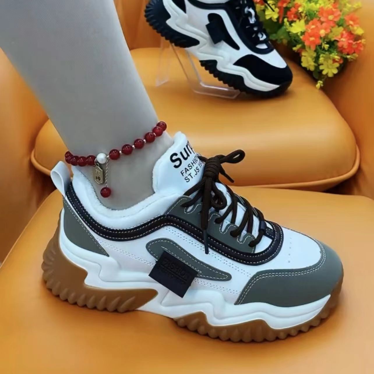 啄木鸟真皮厚底增高老爹鞋女2024冬季加绒妈妈棉鞋休闲跑步运动鞋