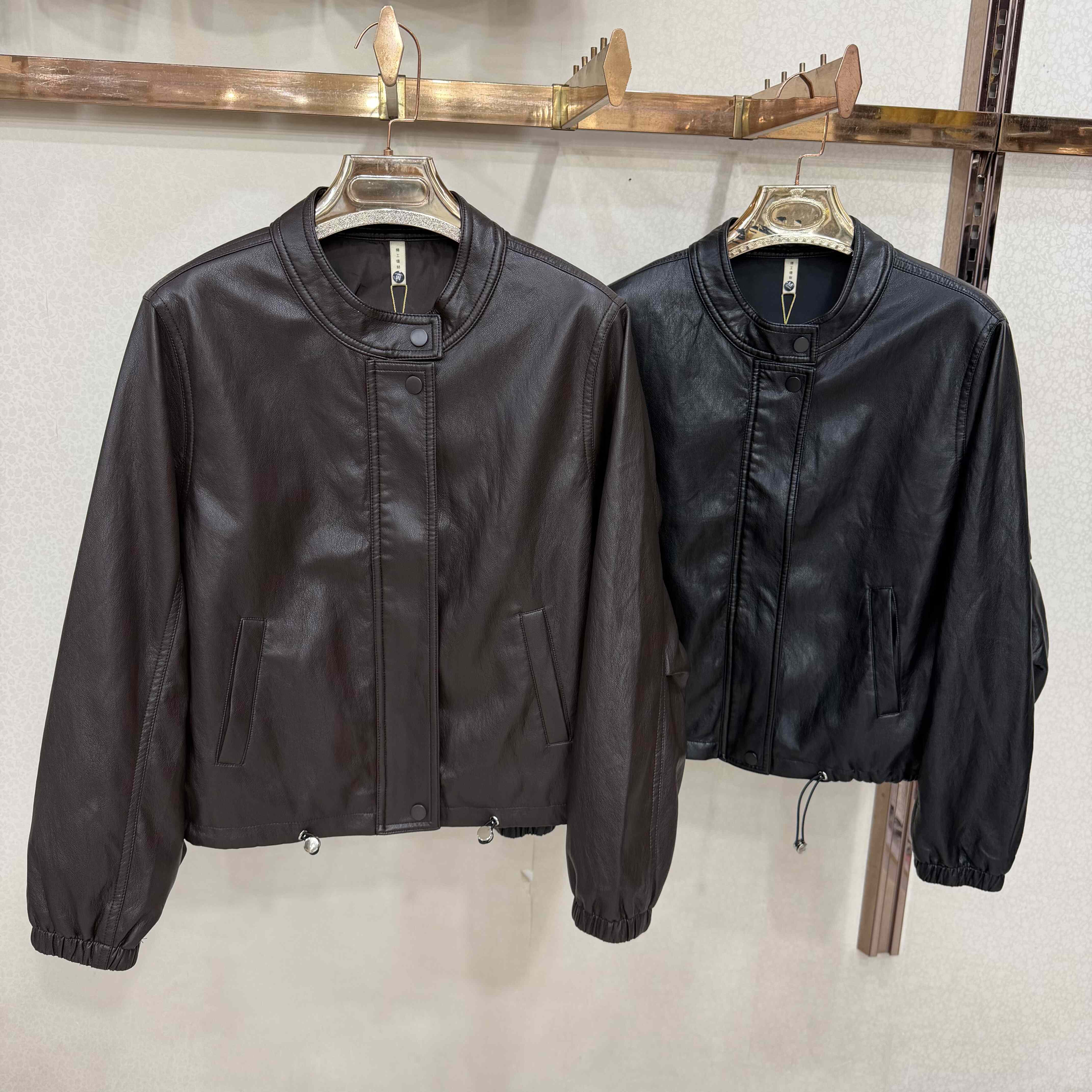 云26Z-06专柜正品复古立领PU皮衣外套女春秋抽绳下摆宽松皮夹克潮