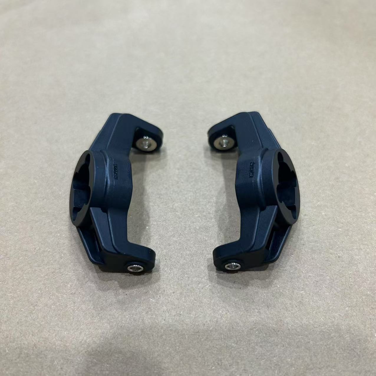 美嘉欣H8H向西1:8攀爬车前桥转接座链接座转向传动配件原厂配件