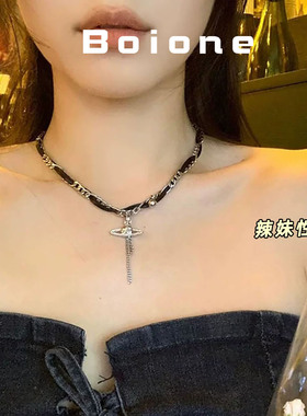 性感辣妹复古黑pu皮缠绕星球项链
