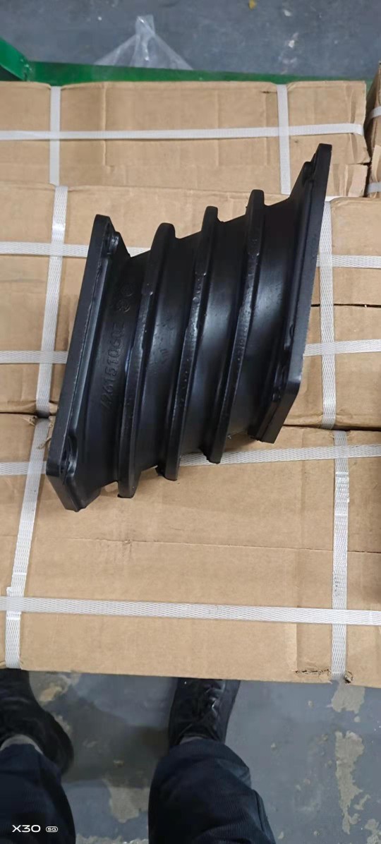 三一徐工中联吊车原厂后桥减震胶垫橡胶四层缓冲垫钢板减震弹簧