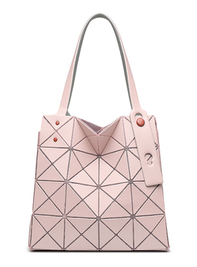 UR包包女2025磨砂面料彩钉钻石包日本风格几何菱格手提单肩托特包