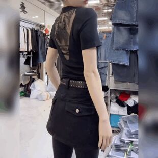 设计感时尚圆领短袖T恤衫女蕾丝镂空露背打底衫修身法式黑色上衣