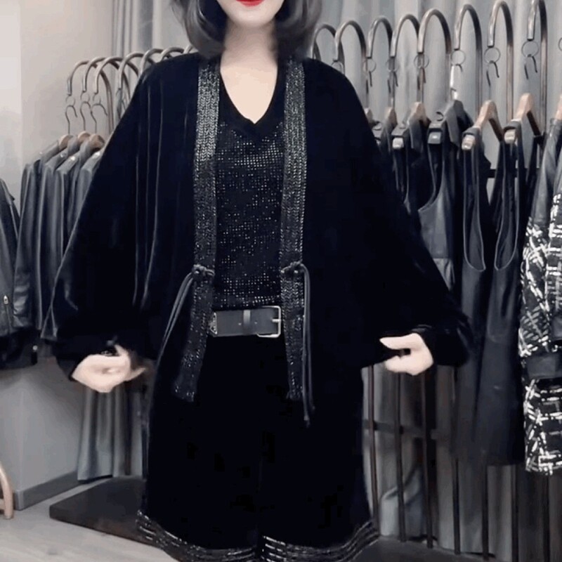时尚盘扣复古金丝绒唐装上衣女蝙蝠袖设计感百搭显瘦国风丝绒外套