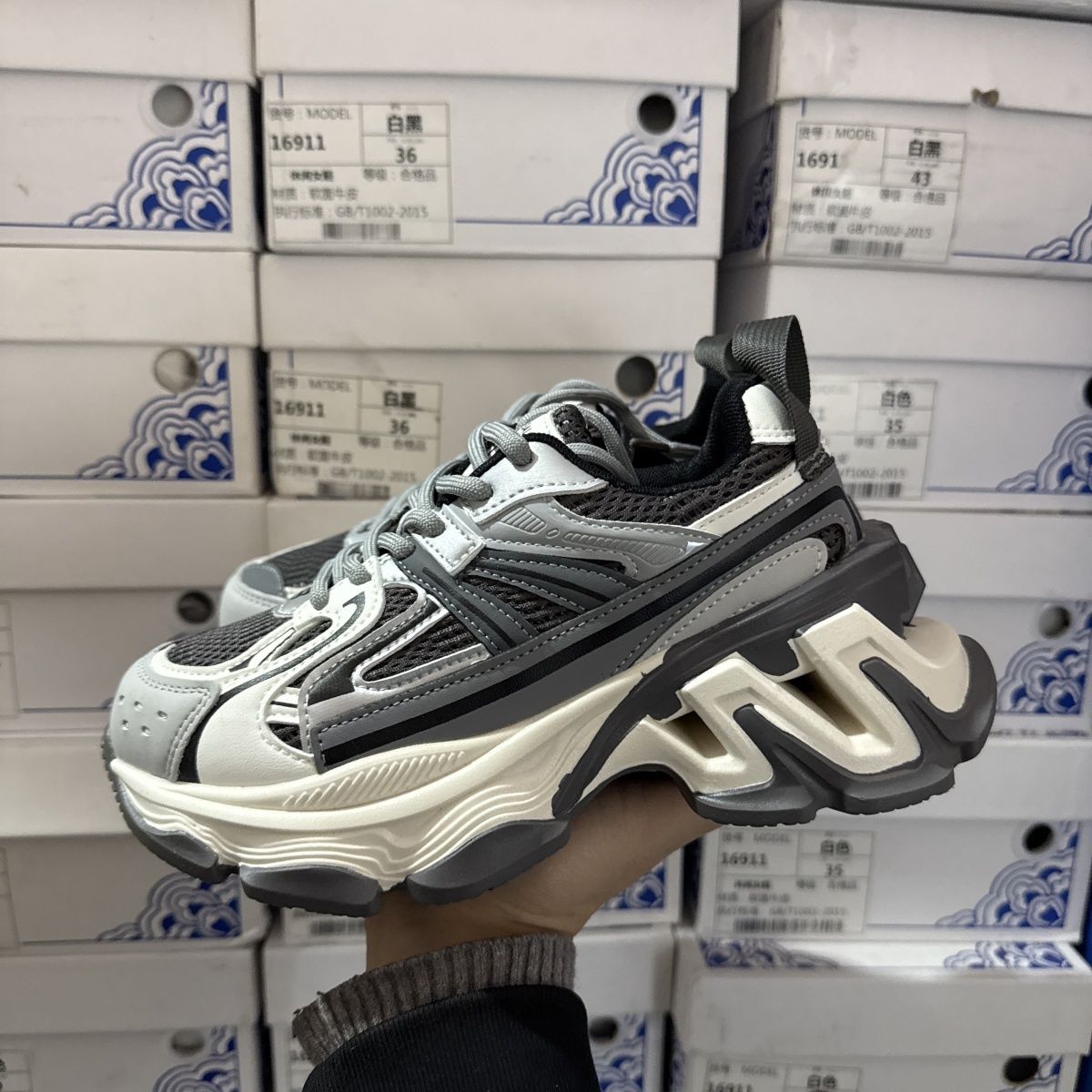 潮鞋新款撤柜断码厚底真皮老爹鞋女春秋四季增高百搭运动休闲鞋女